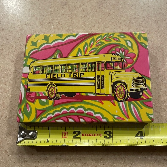 New, Blue Q Field Trip Tin Pocket Box - Picture 3 of 5